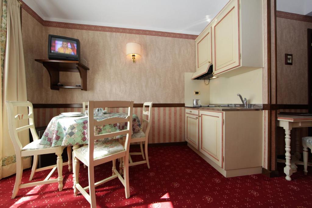 Hotel Petit Prince Antagnod Ruang foto
