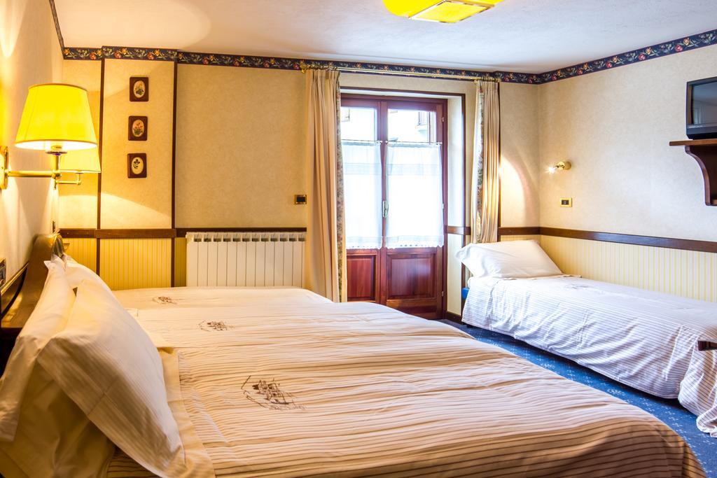 Hotel Petit Prince Antagnod Bagian luar foto